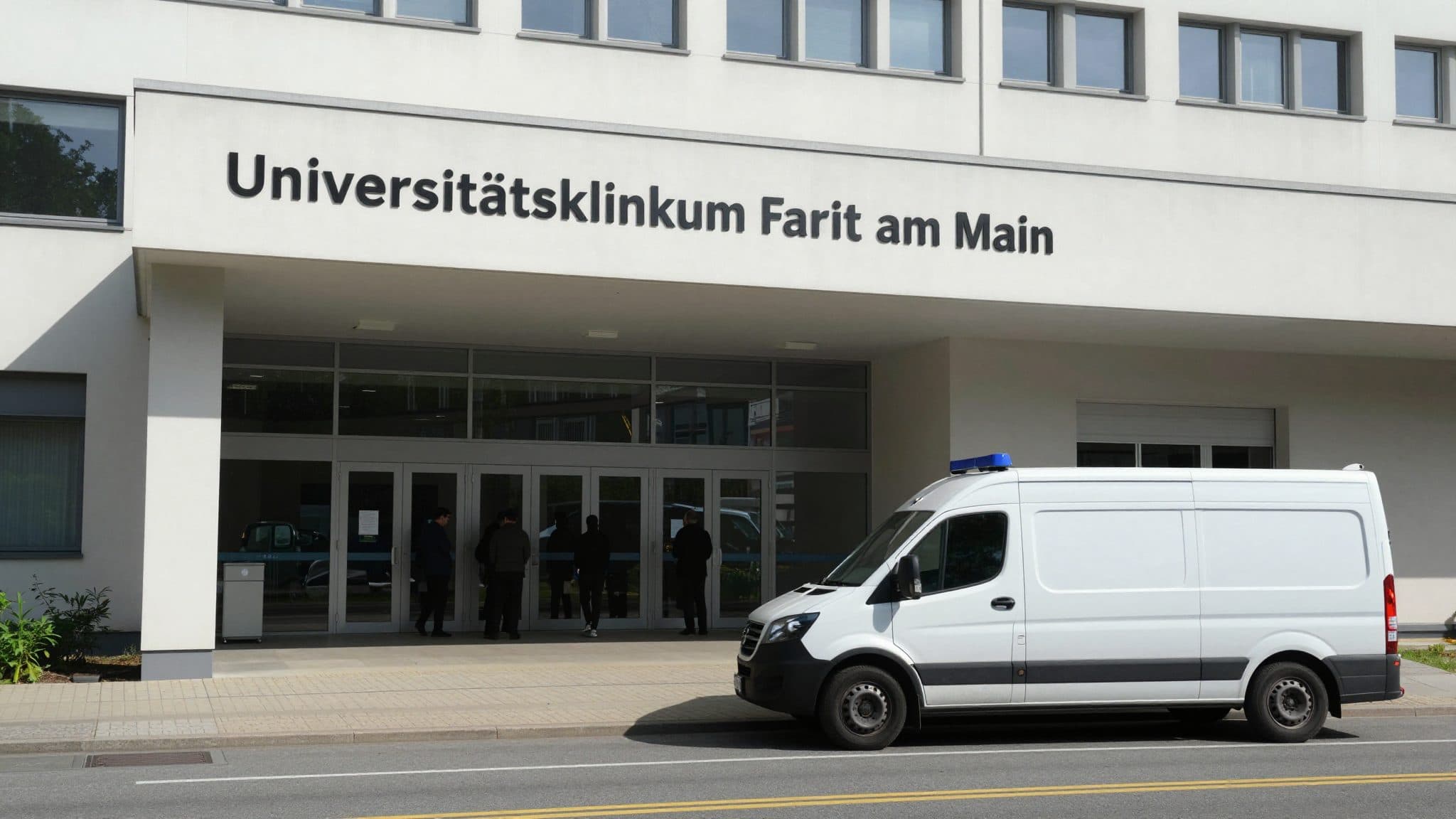 US Ebola patient leaves Frankfurt University Hospital healthy
