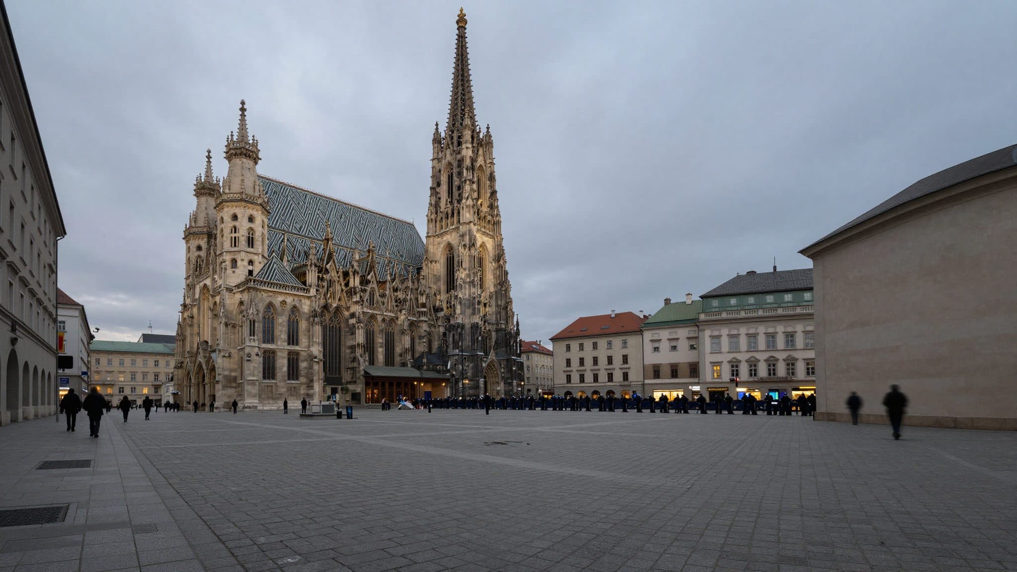 Riot Saturday in Vienna: Police speak of escalation after clash between right-wing extremists and counter-demonstration