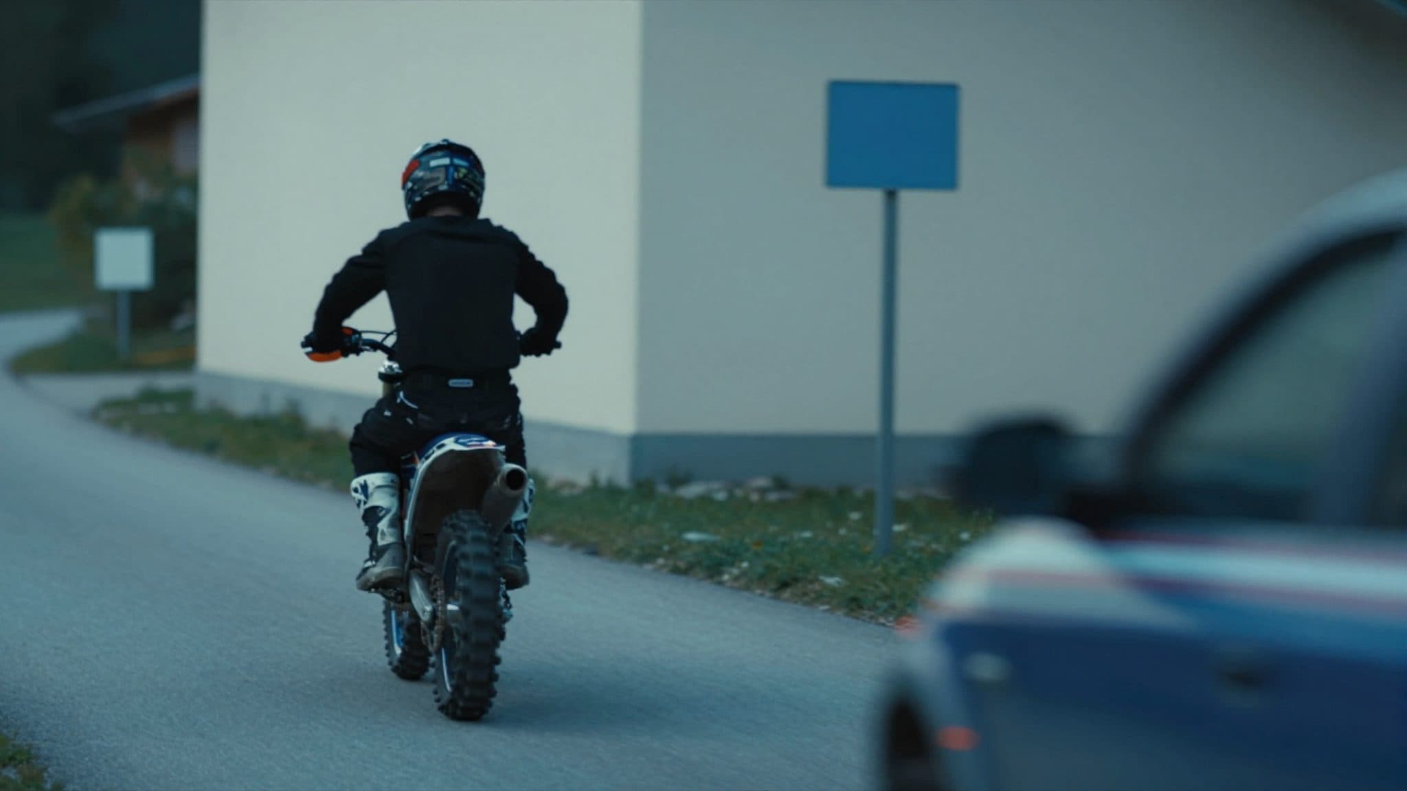 16-year-old leads police on chase on motocross bike