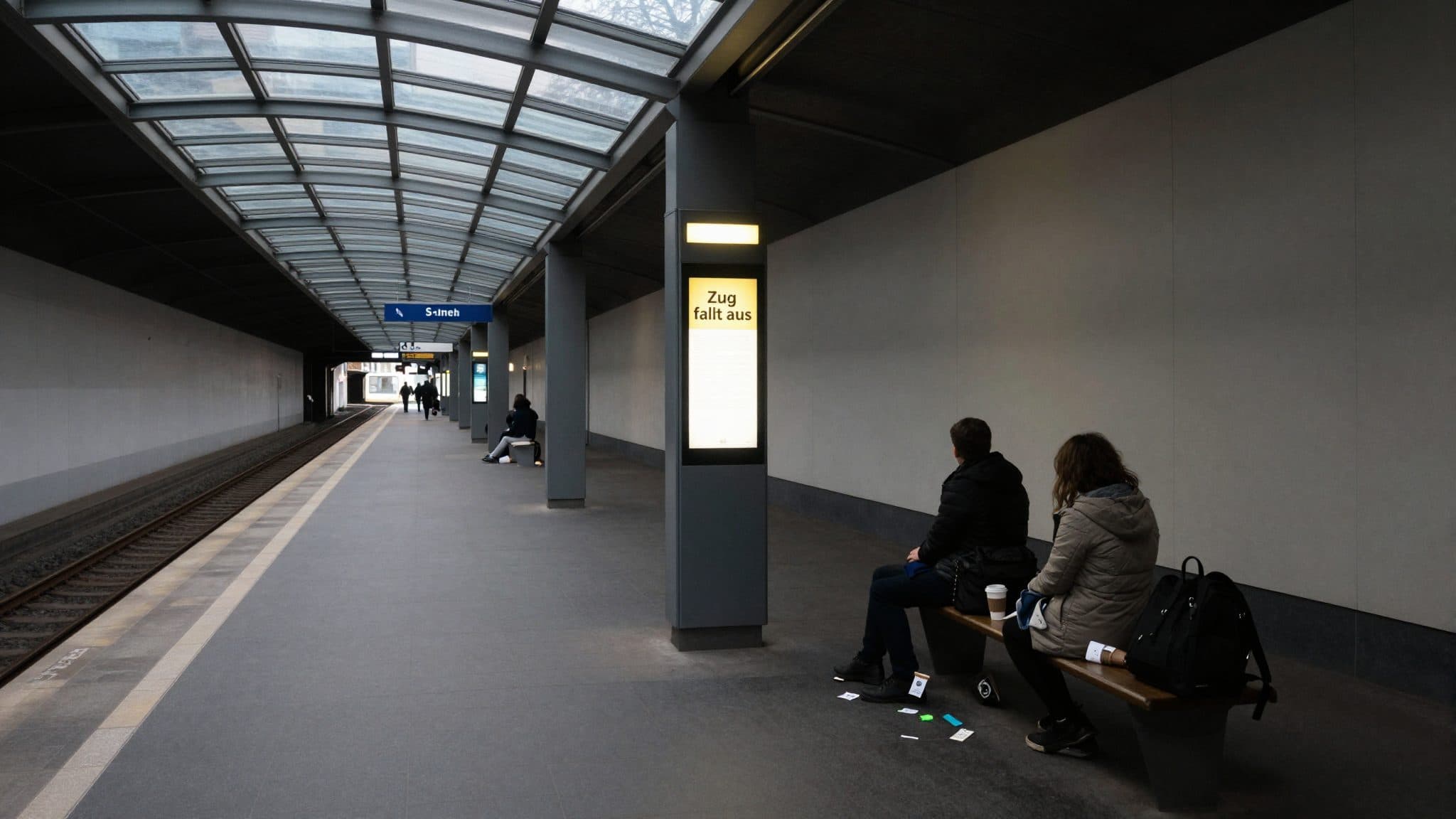 Cable fire at Praterstern brings S-Bahn service to a standstill
