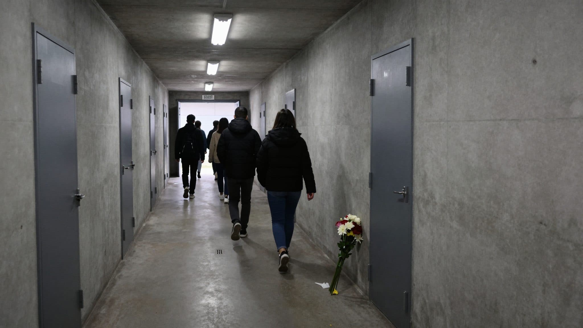 Bundestag President Klöckner rejects DDR comparisons as absurd and visits Hohenschönhausen Memorial