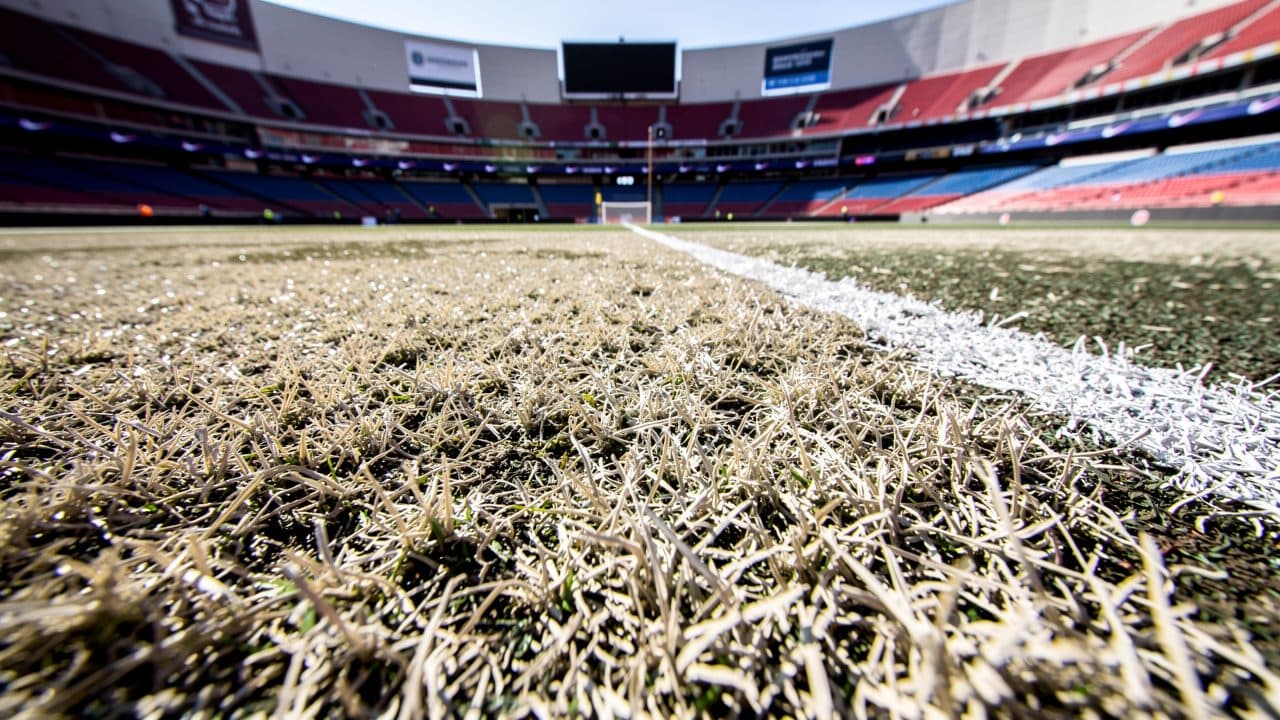 World Cup Final Stadium: Players Criticize Hard Pitch, FIFA Rejects Allegations