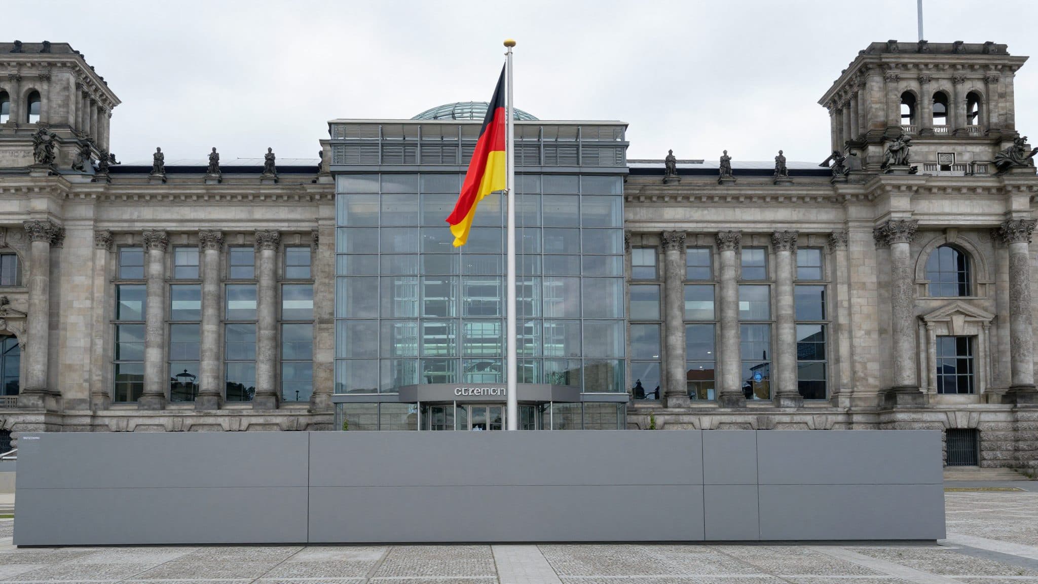 New Chancellery Minister Warken Announces Swift Reform of Security Agencies