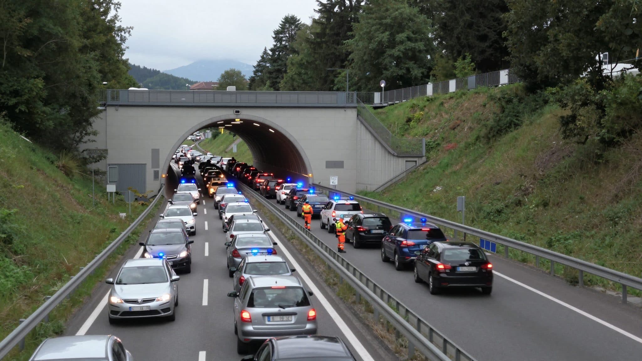 Multi-vehicle pile-up on the A14 near Bregenz paralyzes Rheintalautobahn for hours