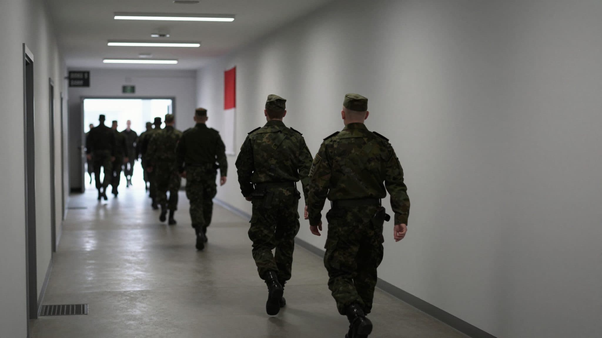 Government struggles to reach compromise on military service: "6 plus 3" as a possible model