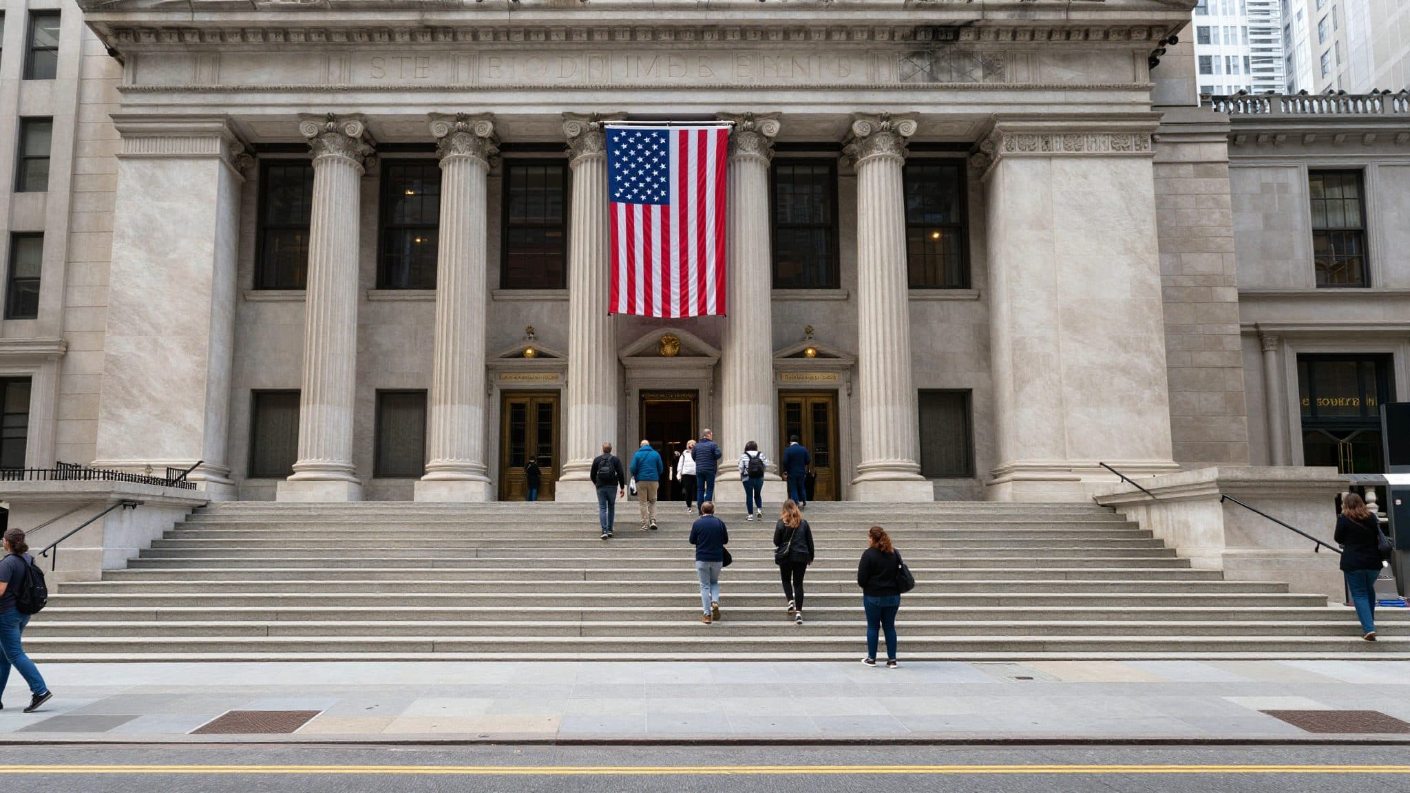 30 Years in Prison for Guo Wengui: New York Court Sentences Chinese Real Estate Magnate for Fraud