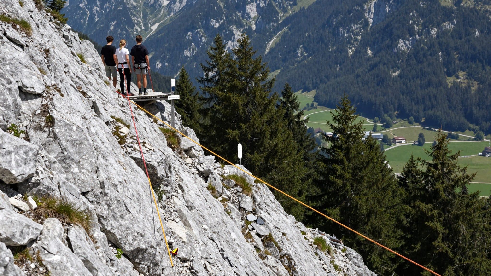 Leogang Mountain Rescue Frees Two Girls from Alpine Distress on the Spielberghorn