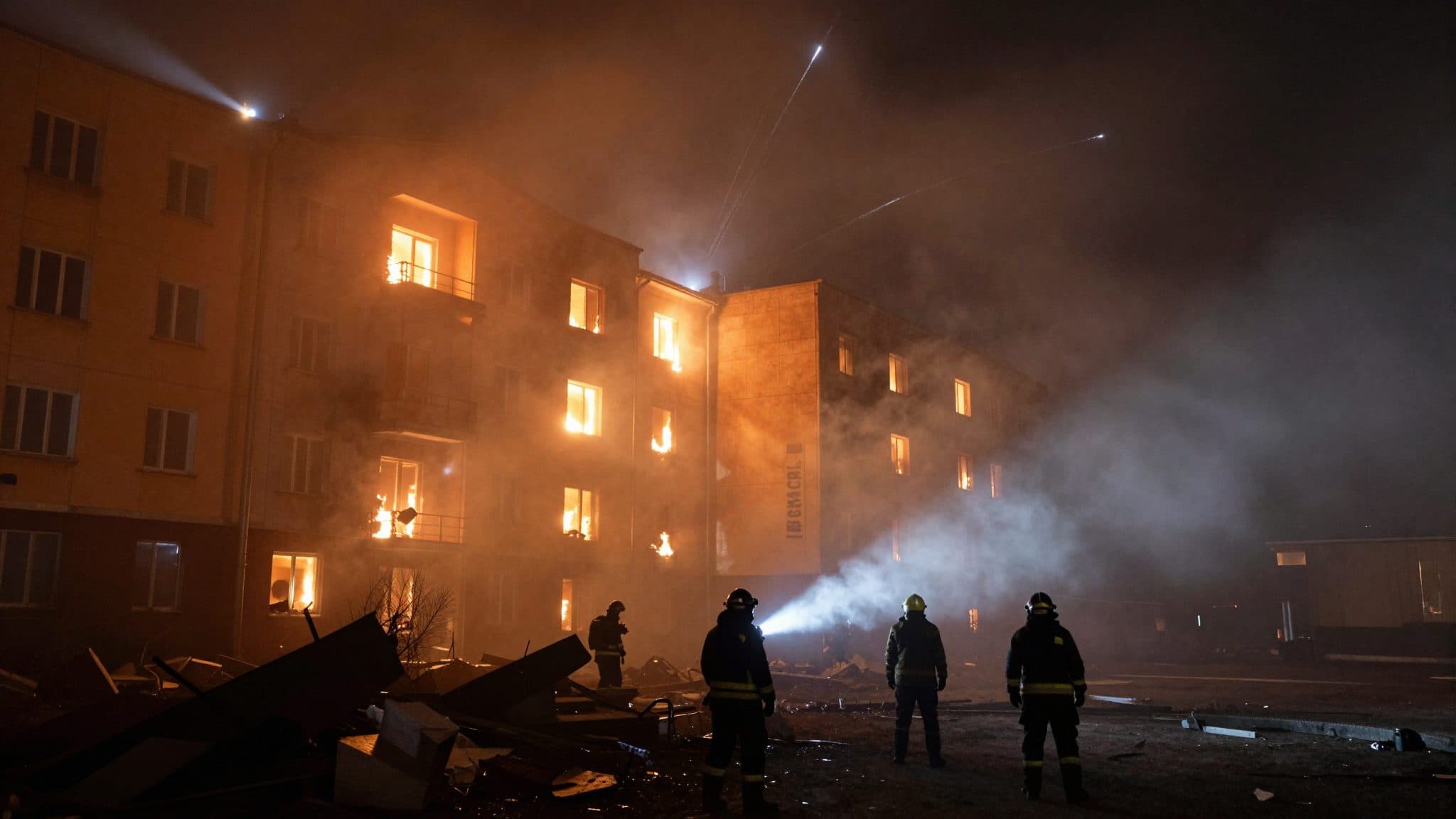 Russian missile attack on Kyiv kills at least one and injures eleven